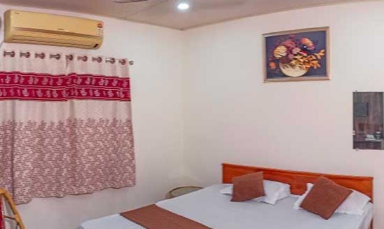 Double Bed AC Room